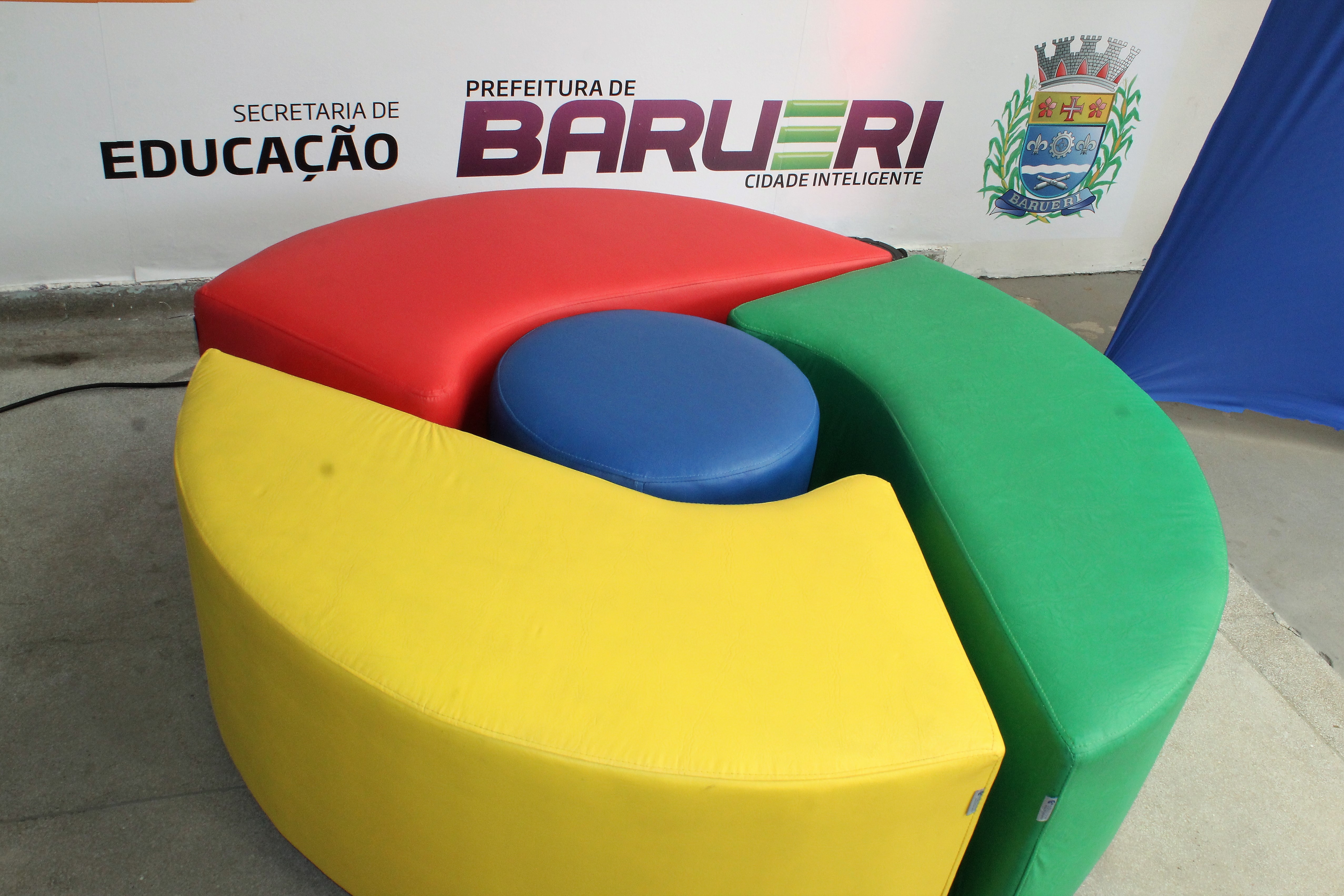 Barueri é a 1ª do Brasil a implementar tecnologia da Google na rede de ensino