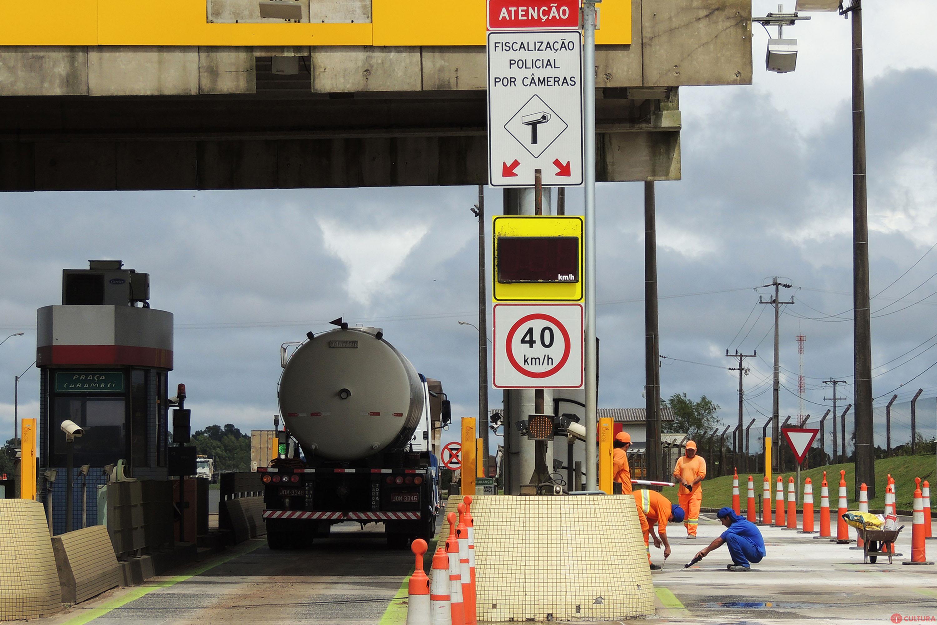 Radar passa a multar motorista a mais de 40 km/h em cabine de pedágio