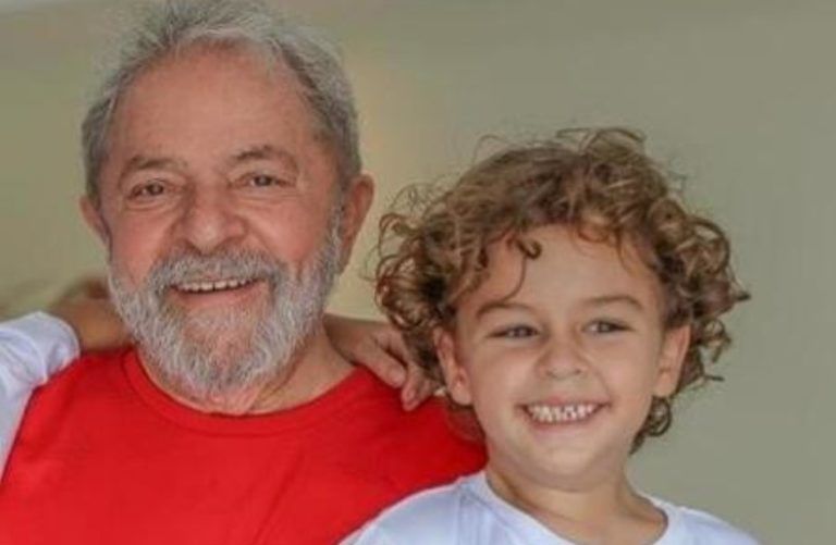 Neto do ex-presidente Lula morre aos 7 anos