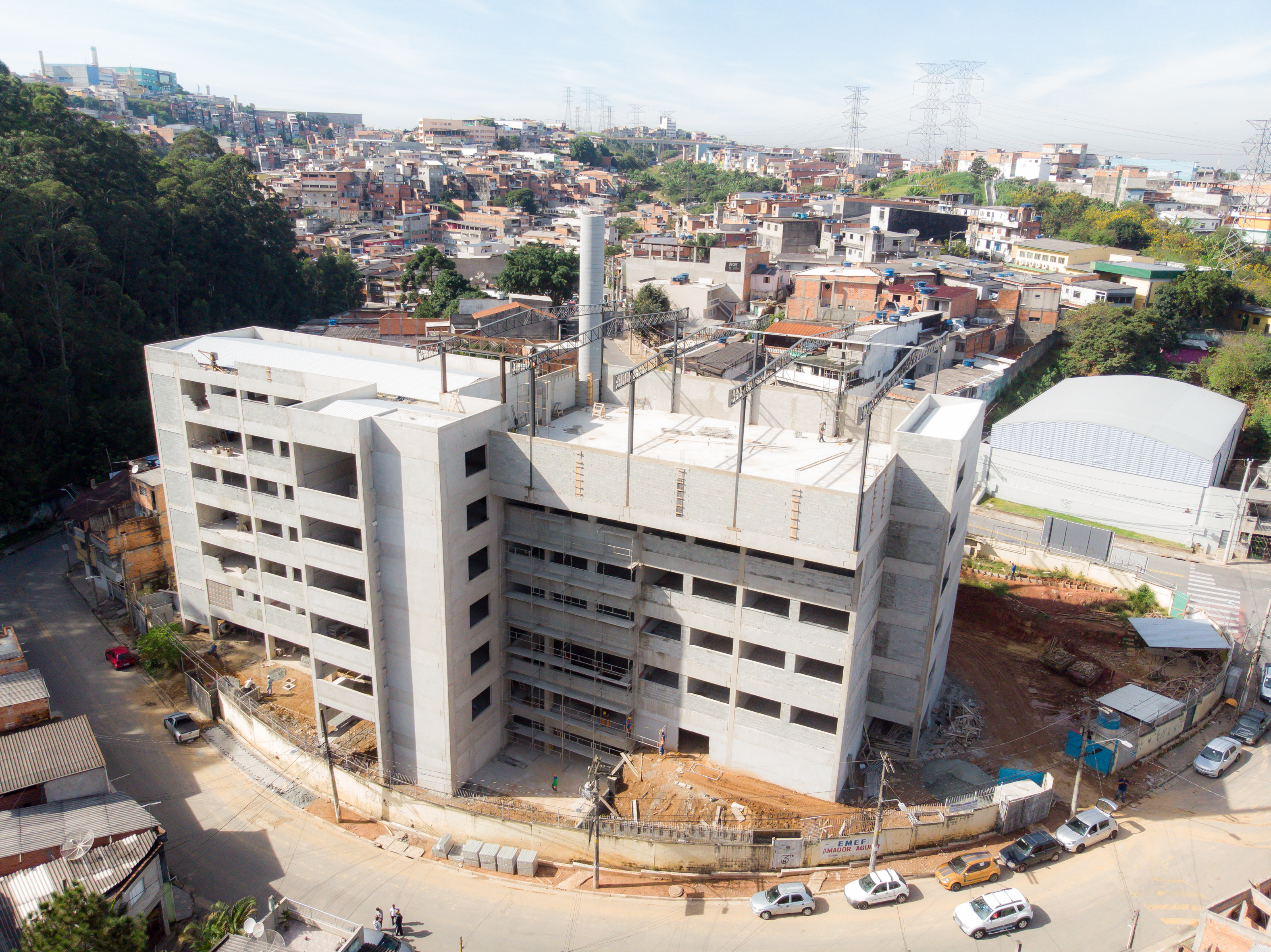 Prefeitura investe em construção e reforma de escolas; veja a lista 