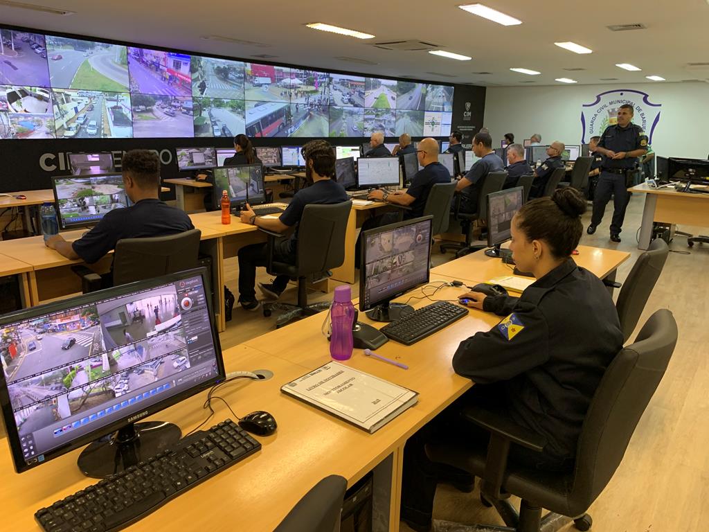 Centro de Monitoramento de Barueri é fundamental em situações de emergência