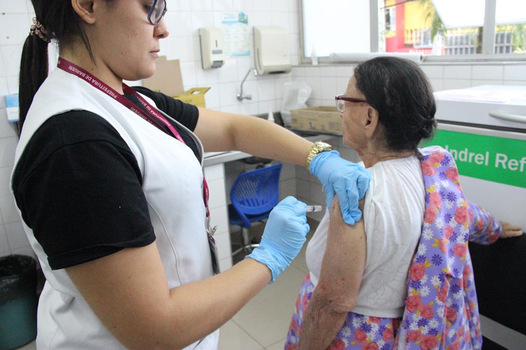 Barueri: Confira locais de vacinação contra gripe; campanha nesta segunda-feira (23)