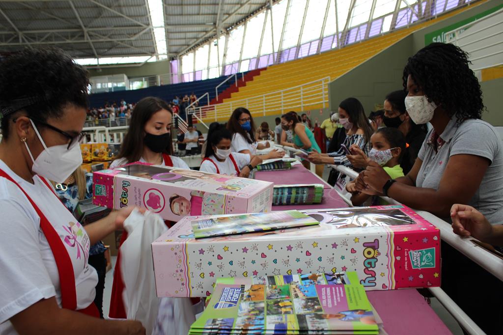 Entrega de brinquedos de Natal em Barueri: fique atento para as regras