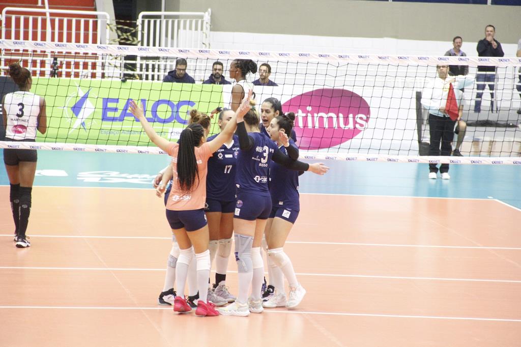 Barueri Vôlei vence Sesc Flamengo pela Superliga Feminina