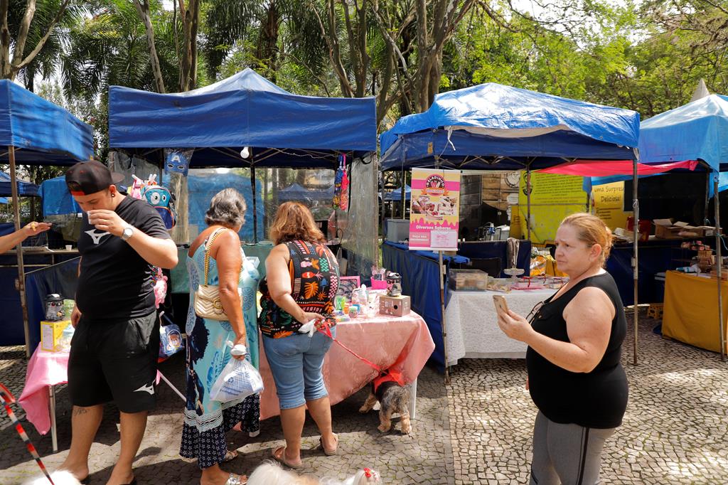 Feira de Artesanato e Gastronomia da Praça Oiapoque tem calendário atualizado