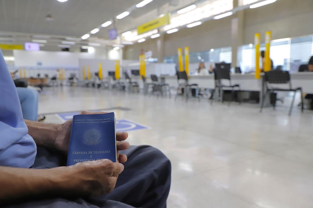 Semana começa com 21 vagas de trabalho abertas em Barueri 