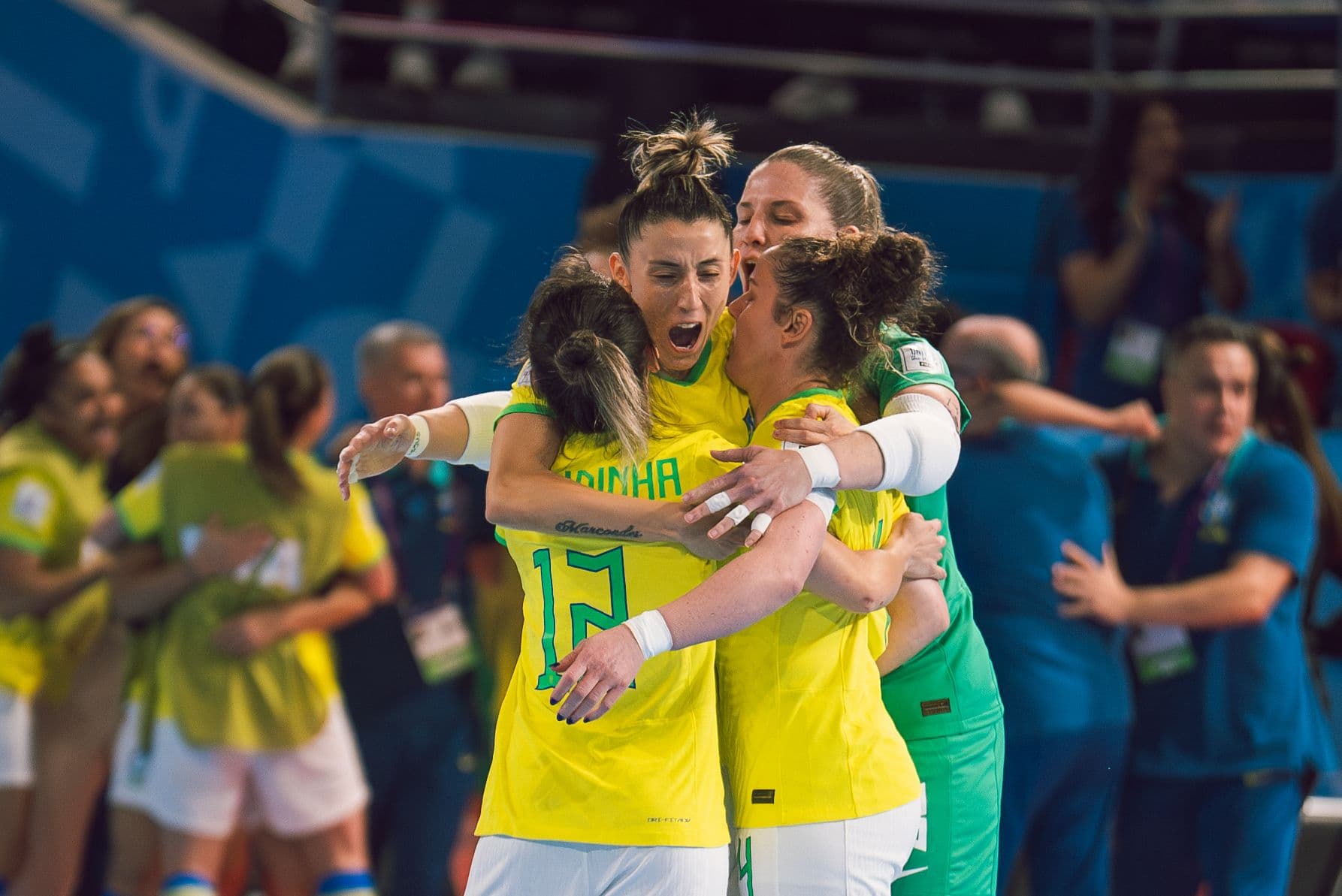 Brasil vence a primeira Copa do Mundo Fifa de Futebol de Salão Feminino