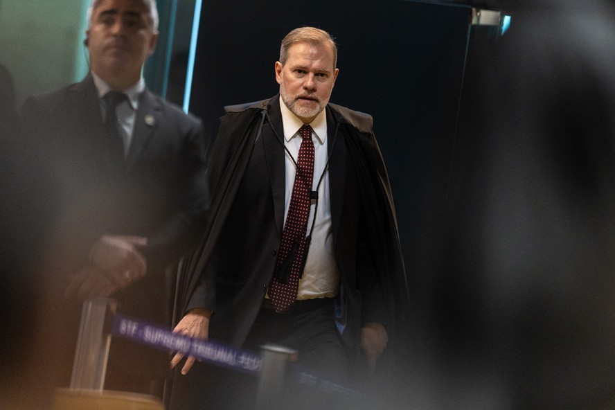Toffoli deixa relatoria do caso Master no STF após pressão interna