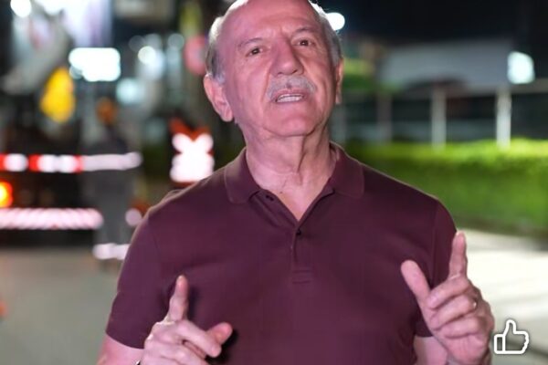 VÍDEO: Prefeito de Barueri Beto Piteri acompanha retirada de fios antigos da cidade