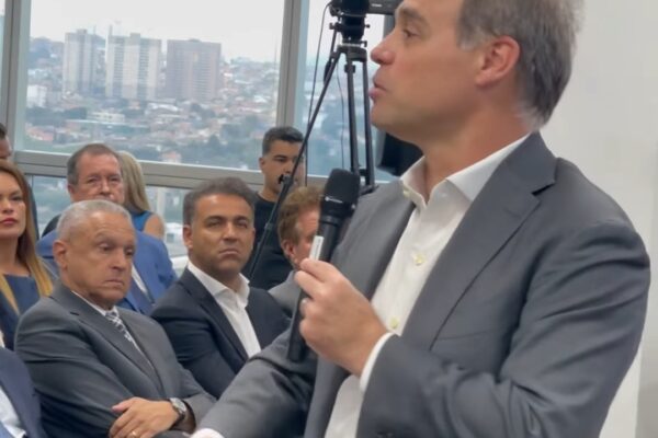 Ministro do Supremo Tribunal Federal André Mendonça conduziu aula magna no CIOESTE  em Barueri