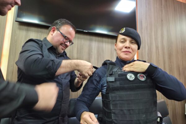 Pela primeira vez na história, uma mulher assume o comando da Guarda Civil de Cotia