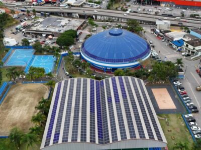 Cotia amplia investimento em energia limpa e inaugura mais quatro usinas solares
