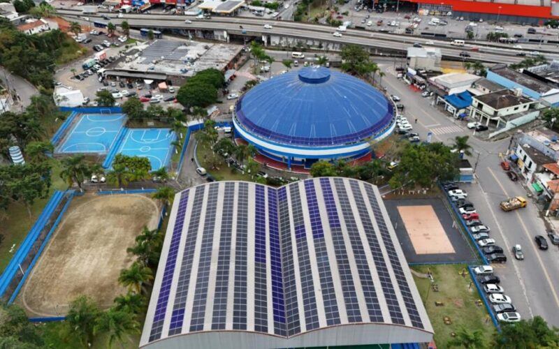 Cotia amplia investimento em energia limpa e inaugura mais quatro usinas solares