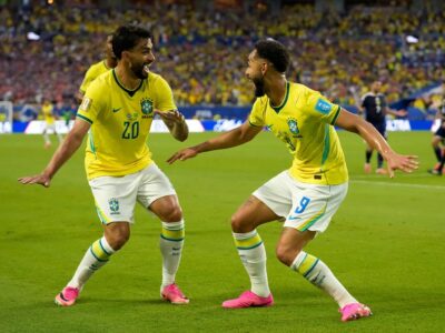 Próximo jogo do Brasil contra o Japão será ponto facultativo em oito estados