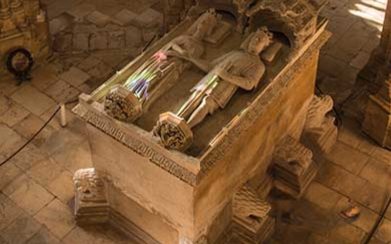 VÍDEO: Turismo – Você sabia que um dos reis de Portugal está&nbsp; sepultado junto com a rainha?