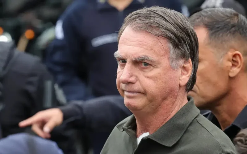 PGR defende que Bolsonaro siga em prisão domiciliar