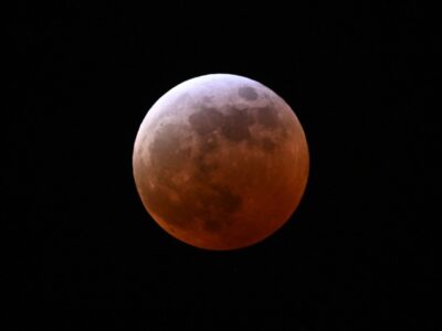 Eclipse lunar poderá ser visto de todo o Brasil no fim de agosto; saiba quando e como observar