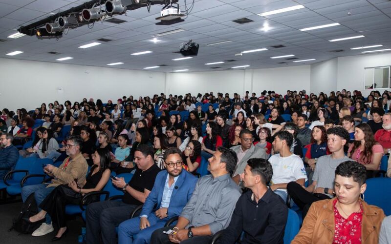 “Profissões do Futuro” orienta jovens e aborda os impactos da inteligência artificial