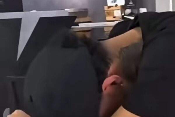 VÍDEO: Rapaz mostra loja furtada no centro de Barueri  e emociona a Web
