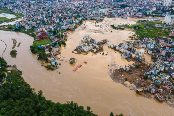 VíDEO: Tragédia no Nepal: mais de 90 mortos e centenas de desaparecidos após avalanche de gelo nos Himalaias