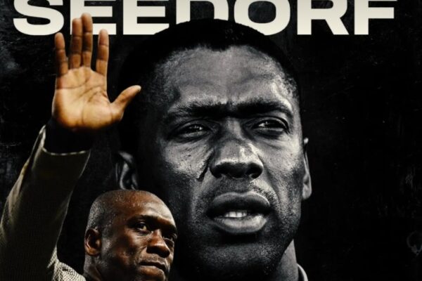 Corinthians anuncia Seedorf como novo técnico, holandês substitui Fernando Diniz