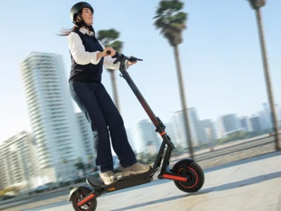 Assembleia da República aprovou projetos de lei que tornam obrigatório uso de capacete em trotinetes e bicicletas elétricas em Portugal